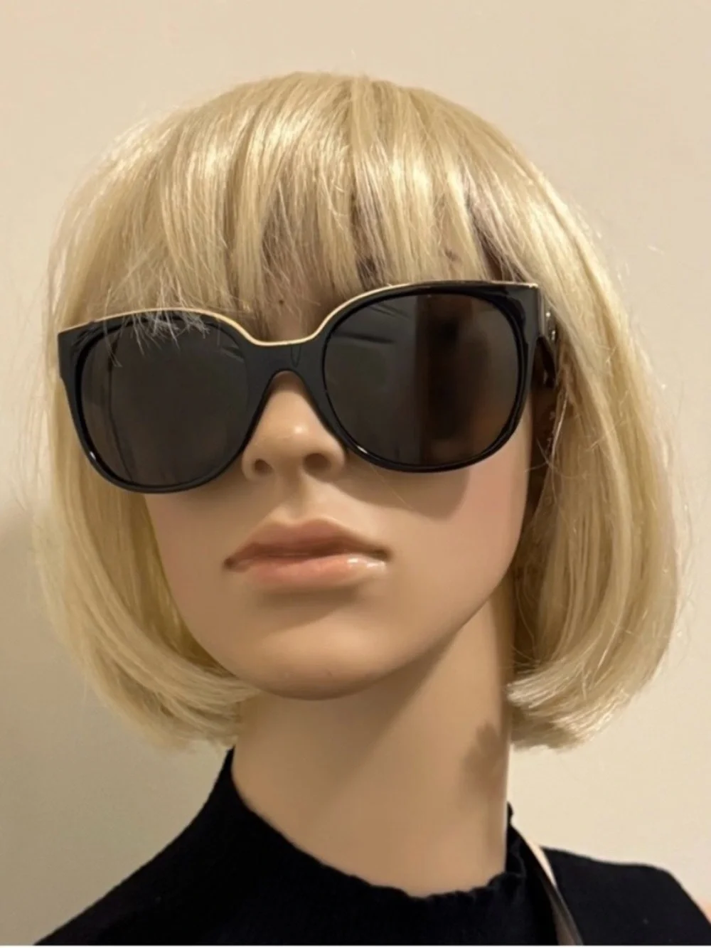 Tory Burch✨TY9042 Sunglasses 131273-56 - Black Frame with gold tone boards